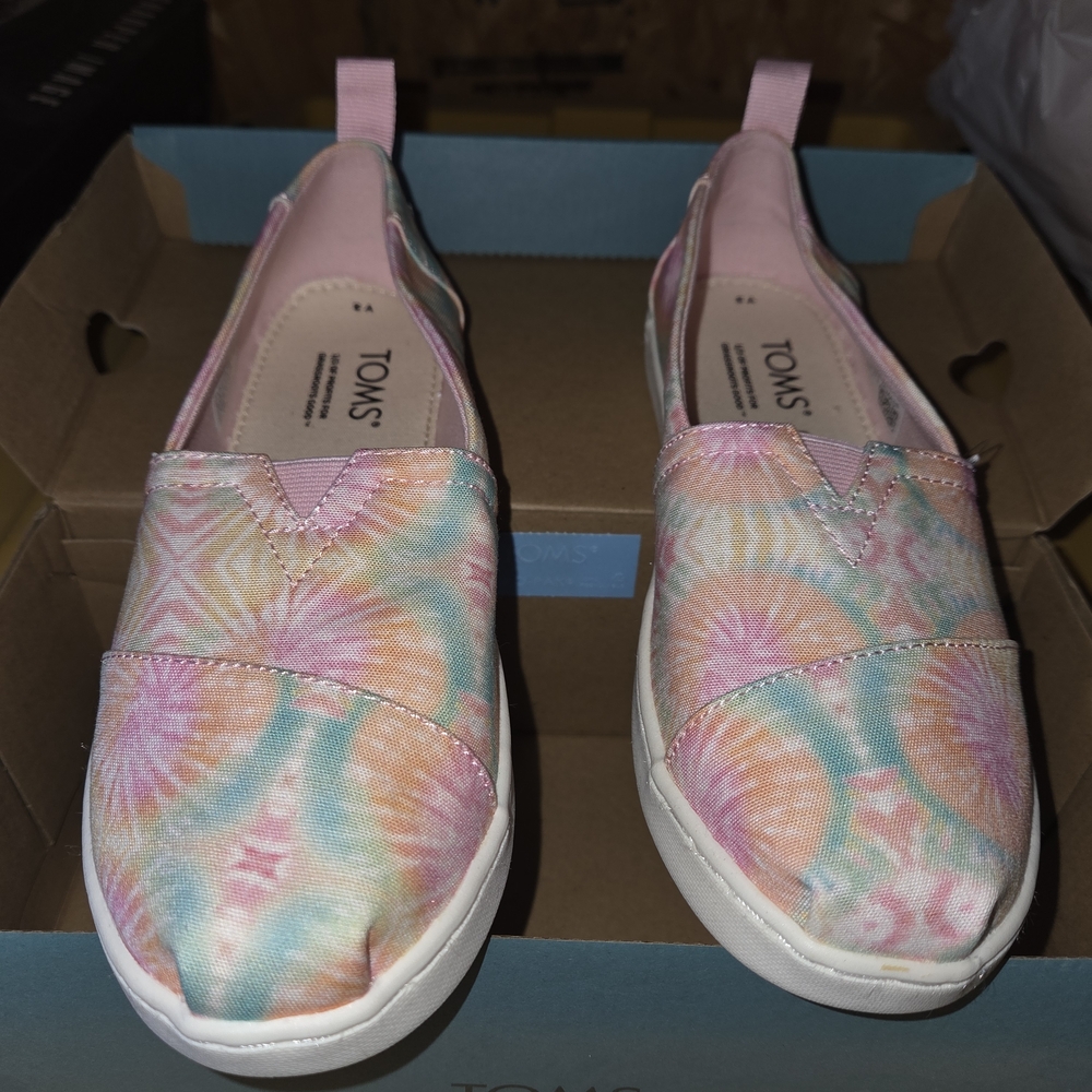 TOMS Pastel Tie-Dye Slip-On Shoes Kids Size 3